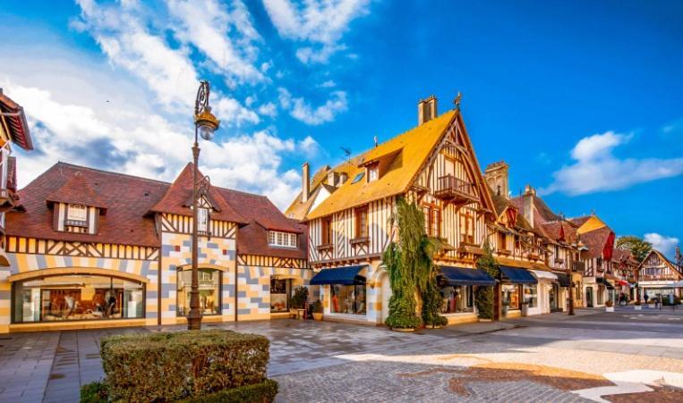 Ulysse By Kleidos - Charmant T2 Dans Le Centre De Pont-Audemer Extérieur photo